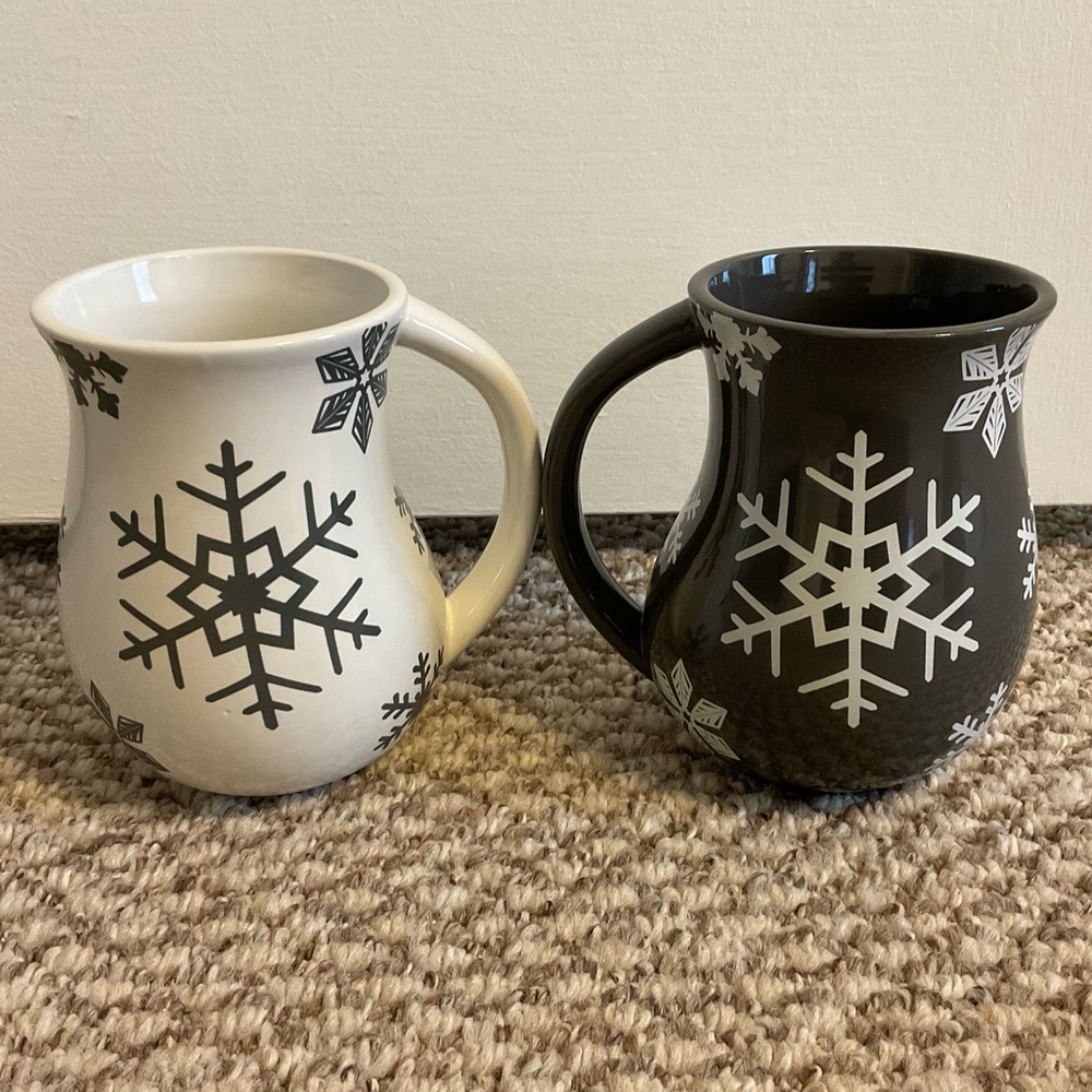 NWOT - Temptations by Tara Snowflake Mug Set - Picture 5 of 15